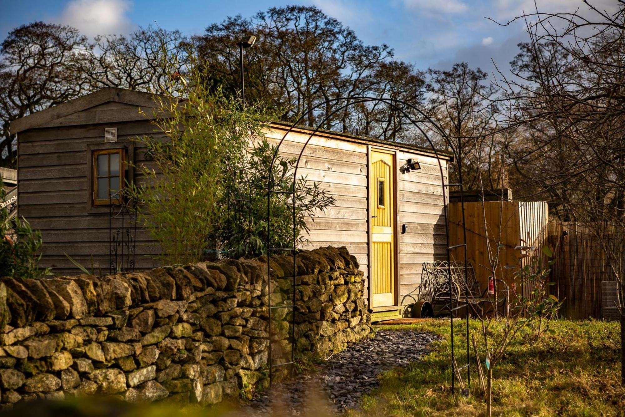 Shepherds Hut, West Ayton, Скарборо Экстерьер фото